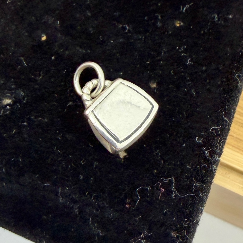 JAMES AVERY Sterling Silver 3-D Handbag Purse Charm Pendant 👛 RETIRED; Un-Cut - Picture 5 of 10